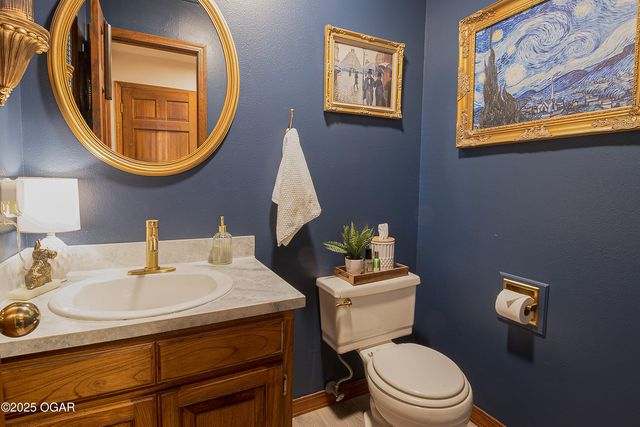 2005 Laura Ln, Joplin, MO 64801
