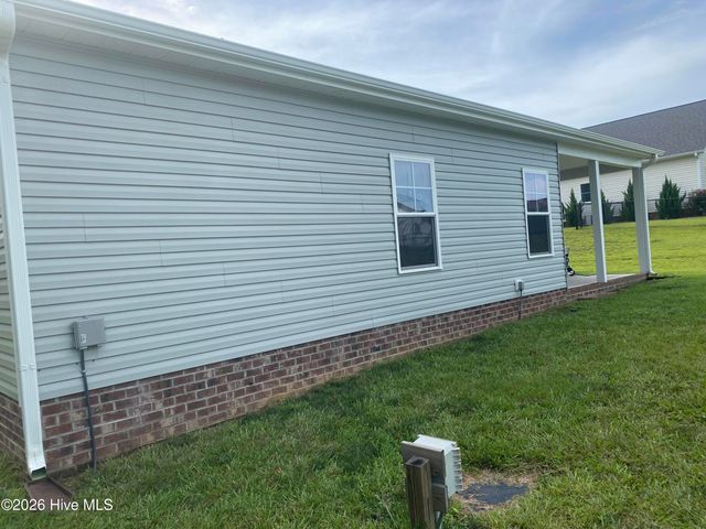 1518 Antioch Road, Pikeville, NC 27863