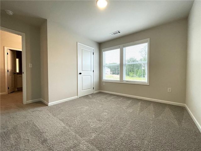 414 Fox Creek Dr, Braselton, GA 30517