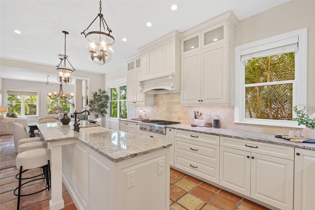 4757 HIGEL AVENUE, Sarasota, FL 34242