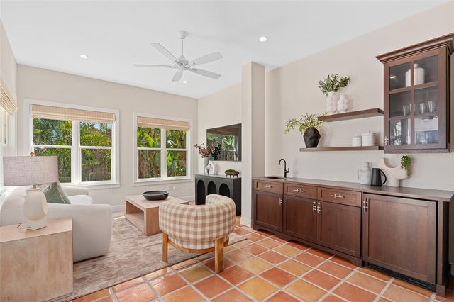 4757 HIGEL AVENUE, Sarasota, FL 34242