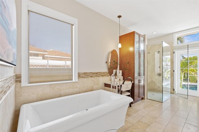 4757 HIGEL AVENUE, Sarasota, FL 34242