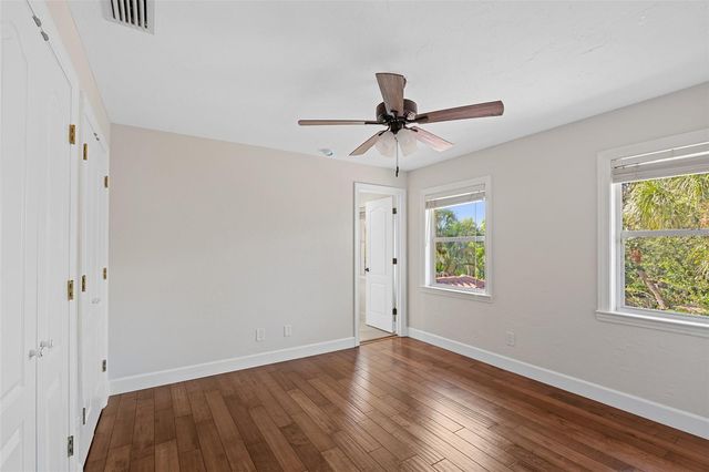 4757 HIGEL AVENUE, Sarasota, FL 34242