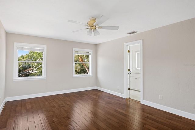 4757 HIGEL AVENUE, Sarasota, FL 34242