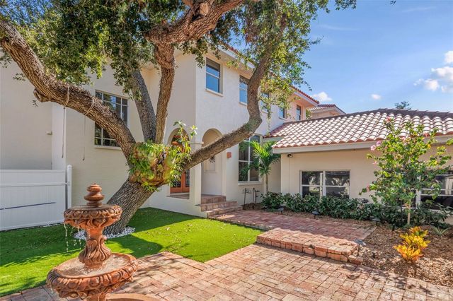 4757 HIGEL AVENUE, Sarasota, FL 34242