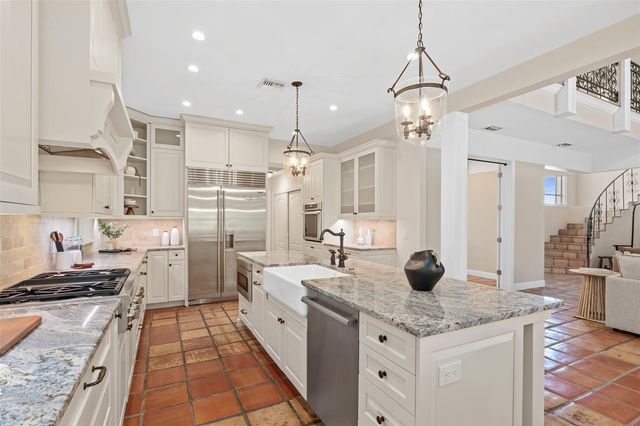 4757 HIGEL AVENUE, Sarasota, FL 34242