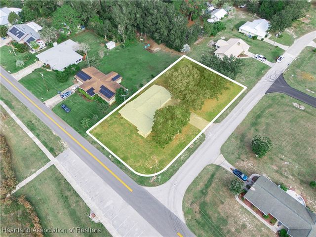 2736 Nautilus Drive, Avon Park, FL 33825