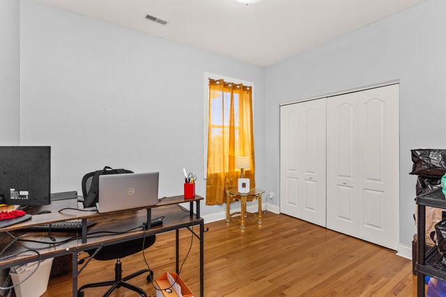 25 N Menard Avenue 2S, Chicago, IL 60644