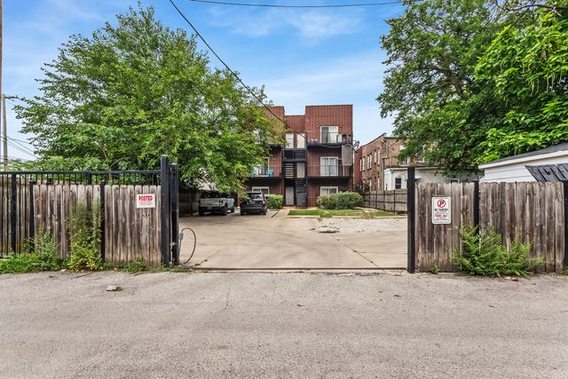 25 N Menard Avenue 2S, Chicago, IL 60644
