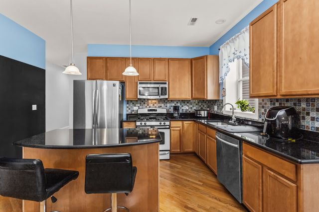 25 N Menard Avenue 2S, Chicago, IL 60644