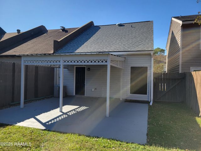 131 E Pamela Drive, Lafayette, LA 70506