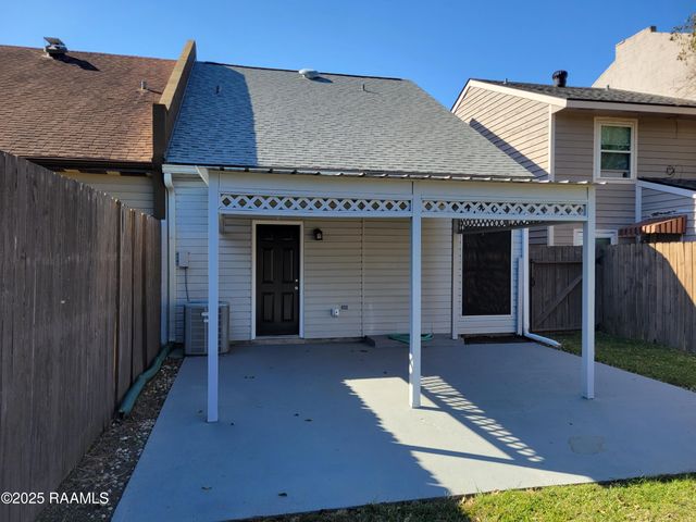 131 E Pamela Drive, Lafayette, LA 70506