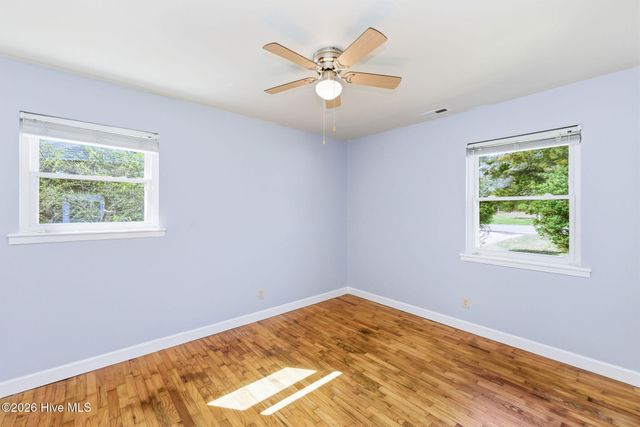 5017 Ilex Drive, Wilmington, NC 28412