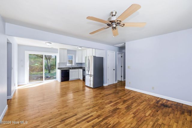 5017 Ilex Drive, Wilmington, NC 28412