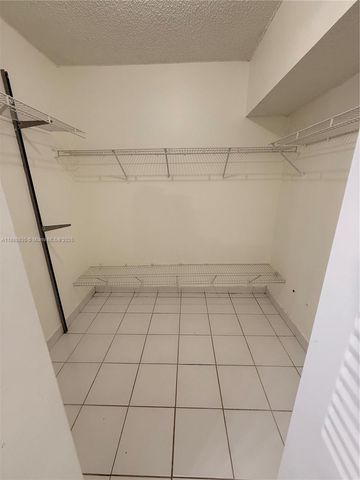 6300 SW 138th Ct 102, Miami, FL 33183