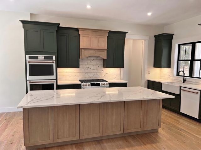 1 Jaytee Drive, Alton, NH 03809