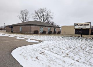 3525 E Court Street, Flint, MI 48506