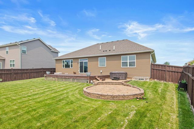 9189 Plymouth Road, Woodbury, MN 55129