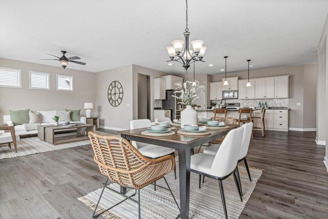 9189 Plymouth Road, Woodbury, MN 55129