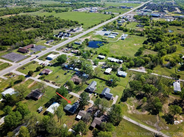 6 S Warren Street, Kiefer, OK 74041