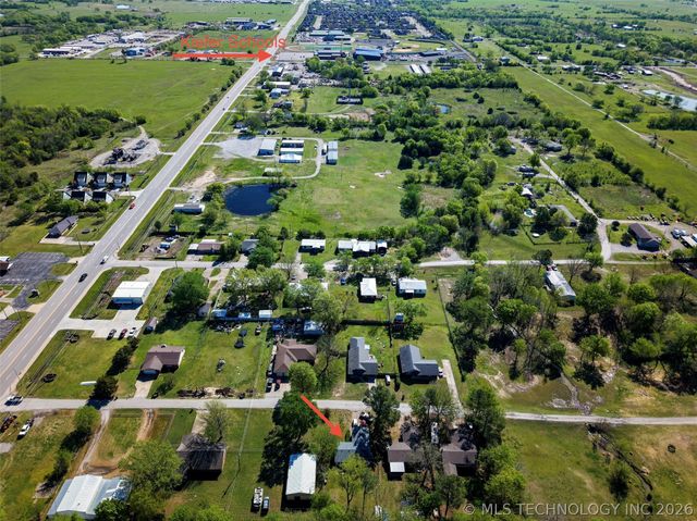 6 S Warren Street, Kiefer, OK 74041