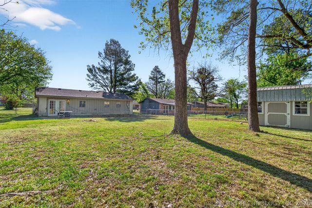 6 S Warren Street, Kiefer, OK 74041