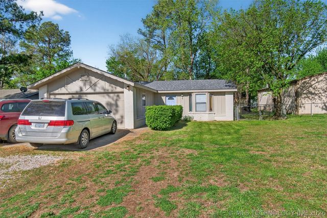 6 S Warren Street, Kiefer, OK 74041