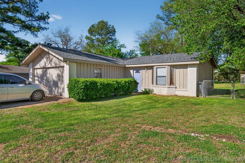 6 S Warren Street, Kiefer, OK 74041