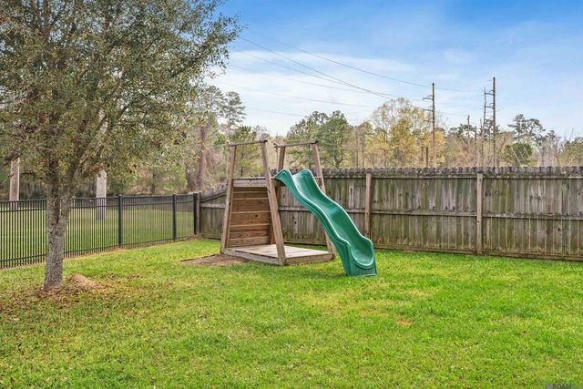 10753 Fenway Ln, Denham Springs, LA 70726