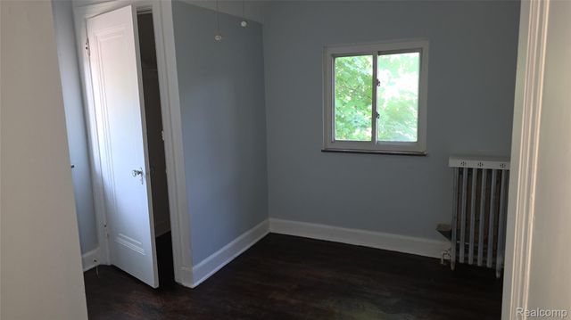 1332 Fort Park Boulevard, Lincoln Park, MI 48146