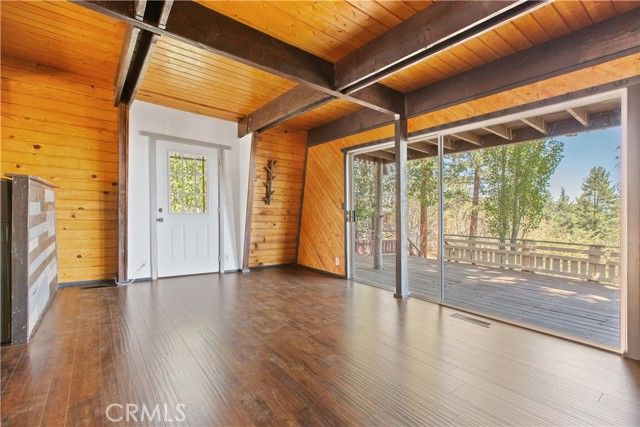 2068 Slippery Elm, Wrightwood, CA 92397