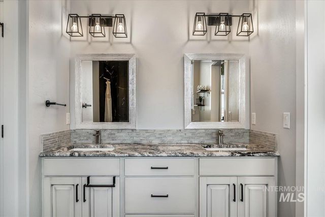 103 S 160 W, Jerome, ID 83338