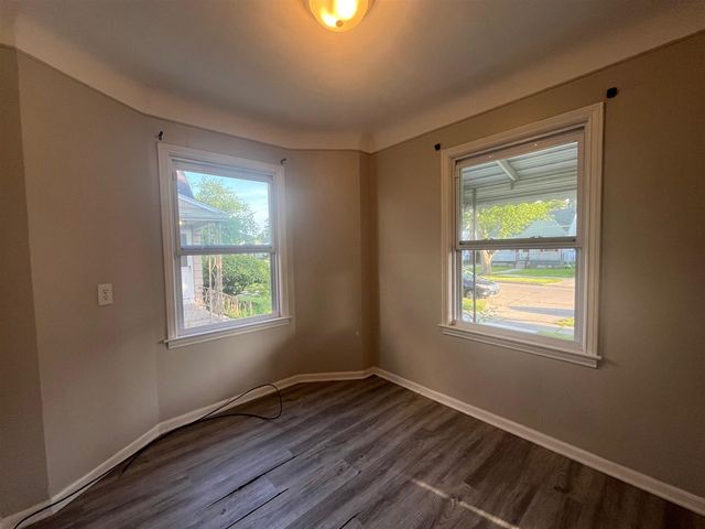 19977 Elkhart Street, Harper Woods, MI 48225