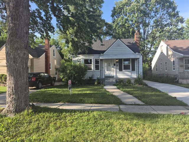 19977 Elkhart Street, Harper Woods, MI 48225
