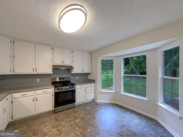 172 Stokes Drive, Stockbridge, GA 30281
