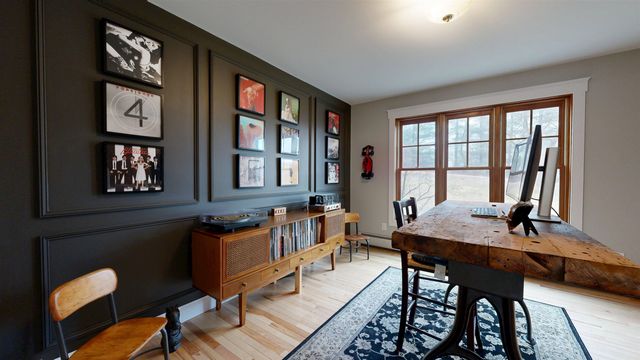 10 Meadow Drive, Jericho, VT 05465