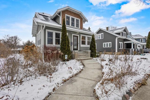 726 SHERMAN AVE W, Fort Atkinson, WI 53538