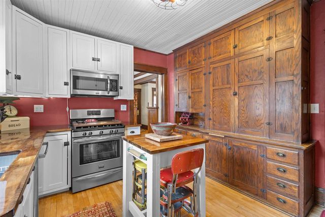 726 SHERMAN AVE W, Fort Atkinson, WI 53538