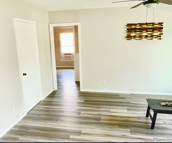667 Ellor, San Antonio, TX 78228