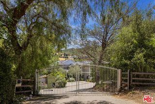 2210 Triunfo Place, Agoura Hills, CA 91301