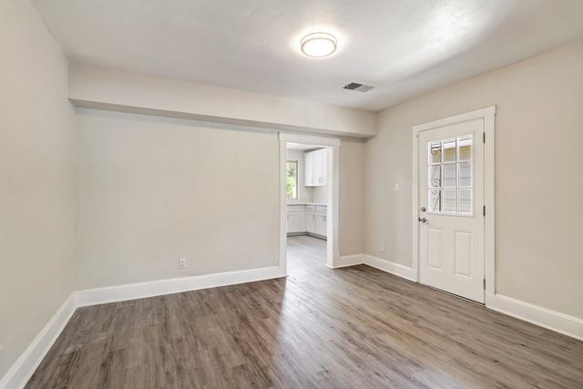 1029 FORRESTER Street NW, Albuquerque, NM 87102