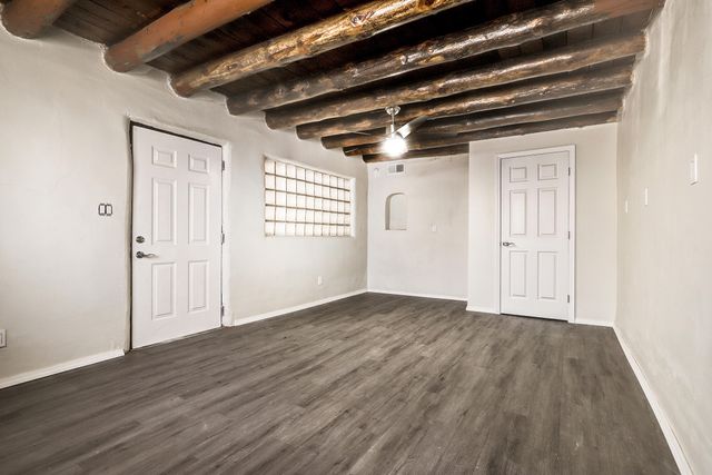 1029 FORRESTER Street NW, Albuquerque, NM 87102