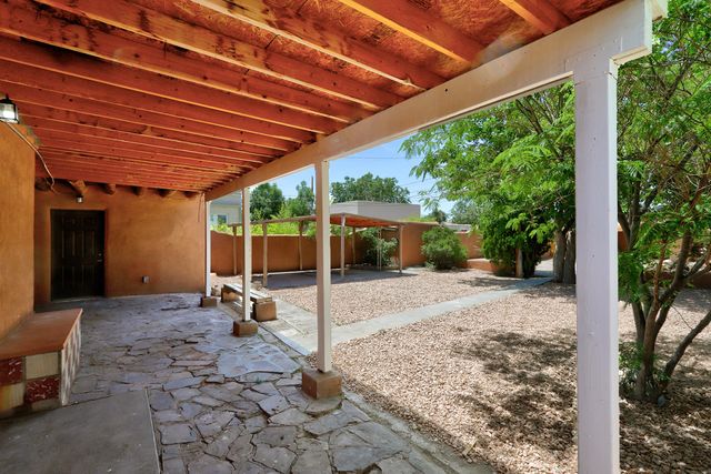 1029 FORRESTER Street NW, Albuquerque, NM 87102