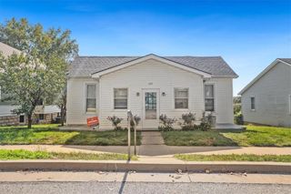 205 High Street, Platte City, MO 64079