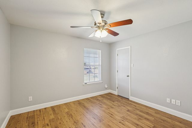 115 Pebble Creek Lane, Terrell, TX 75160