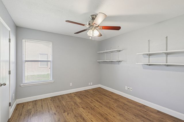 115 Pebble Creek Lane, Terrell, TX 75160