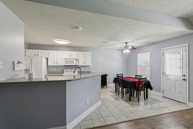 115 Pebble Creek Lane, Terrell, TX 75160