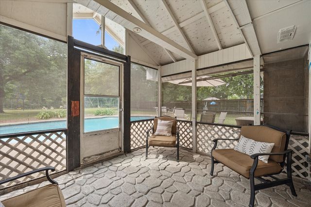 228 Kings Creek Drive, Terrell, TX 75161