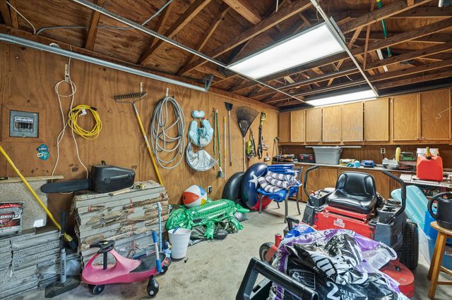 228 Kings Creek Drive, Terrell, TX 75161