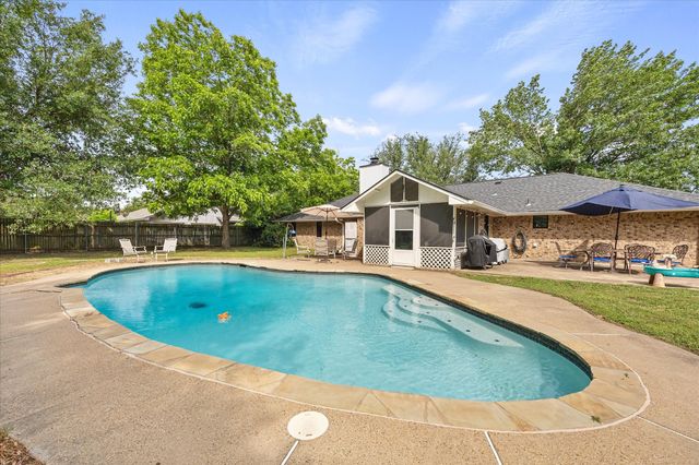 228 Kings Creek Drive, Terrell, TX 75161